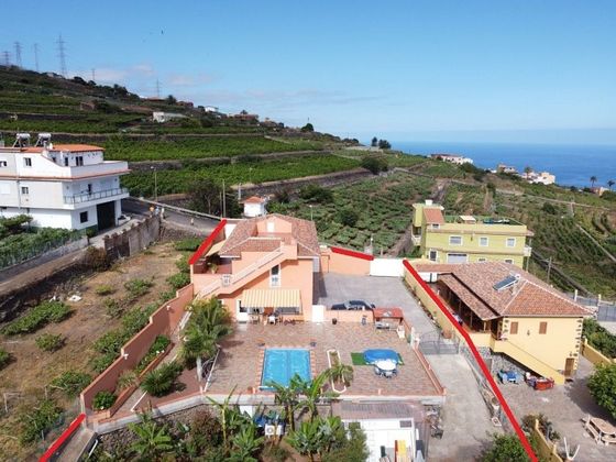 Foto 1 de Edifici en venda a Santa Úrsula amb piscina