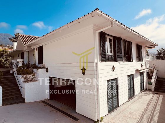 Foto 2 de Xalet en venda a calle Portugal de 3 habitacions amb terrassa i piscina