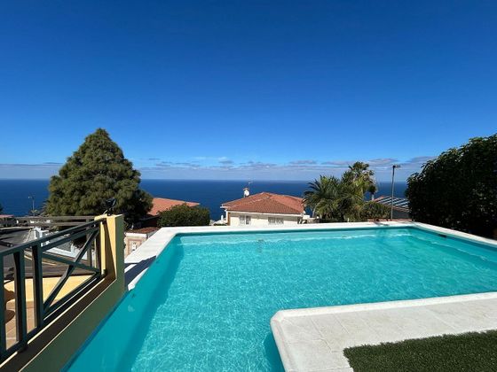 Foto 2 de Xalet en venda a Sauzal (El) de 3 habitacions amb terrassa i piscina