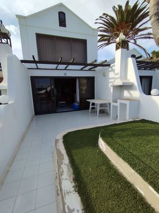 Foto 2 de Dúplex en venta en Costa Teguise de 2 habitaciones con terraza y piscina