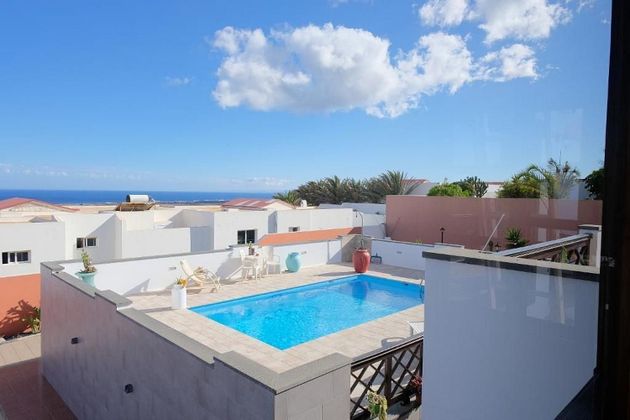 Foto 1 de Xalet en venda a Güime de 4 habitacions amb terrassa i piscina