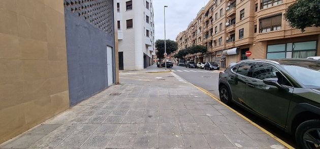 Foto 1 de Alquiler de local en calle De Sant Pere D'alcàntera de 123 m²