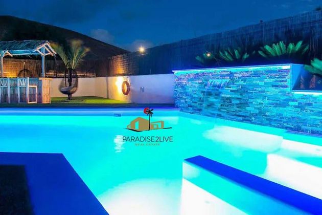 Foto 2 de Xalet en venda a La Oliva pueblo de 4 habitacions amb terrassa i piscina