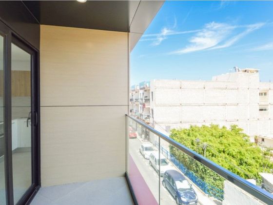 Foto 2 de Ático en venta en Arguineguín de 2 habitaciones con terraza y ascensor