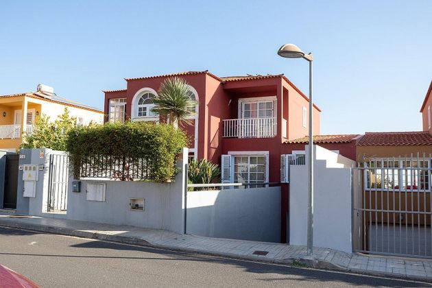 Foto 1 de Casa en venta en Araya de 5 habitaciones con terraza y piscina