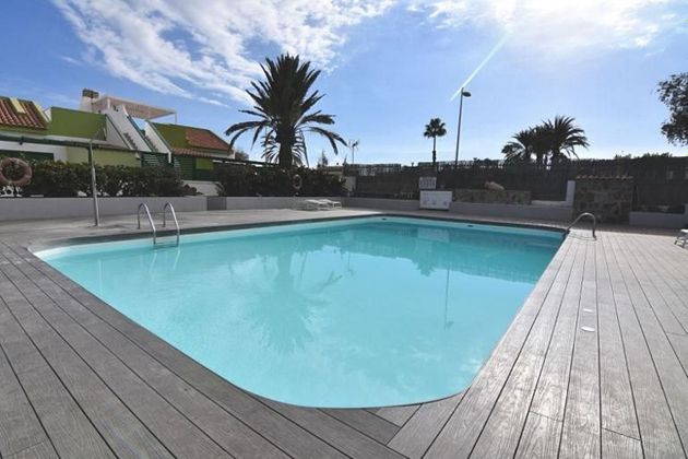 Foto 1 de Xalet en venda a Playa del Inglés de 5 habitacions amb terrassa i piscina