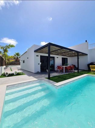 Foto 1 de Casa en lloguer a Playa del Cura - Taurito de 3 habitacions amb piscina i jardí