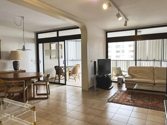 Foto 2 de Alquiler de piso en Ifara - Urbanización Anaga de 5 habitaciones con terraza y garaje