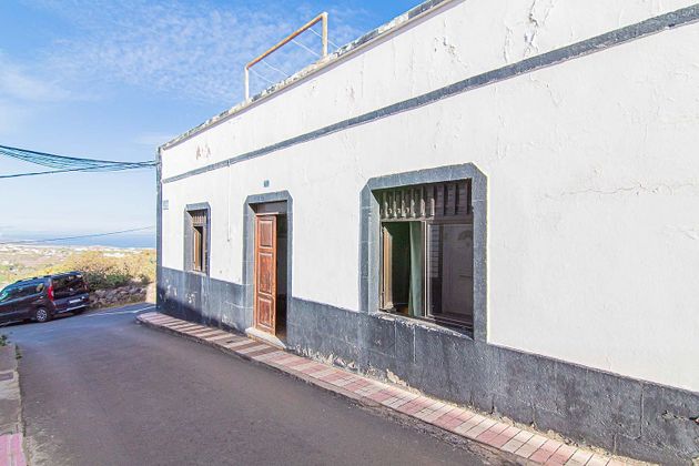 Foto 1 de Venta de casa en calle Maestro Nicolás Déniz de 4 habitaciones con terraza y garaje