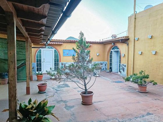 Foto 1 de Chalet en venta en Caserones - La Higuera de 2 habitaciones con terraza y garaje