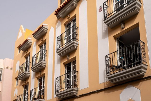 Foto 2 de Piso en venta en La Herradura - Balcón del Telde de 3 habitaciones con terraza y garaje