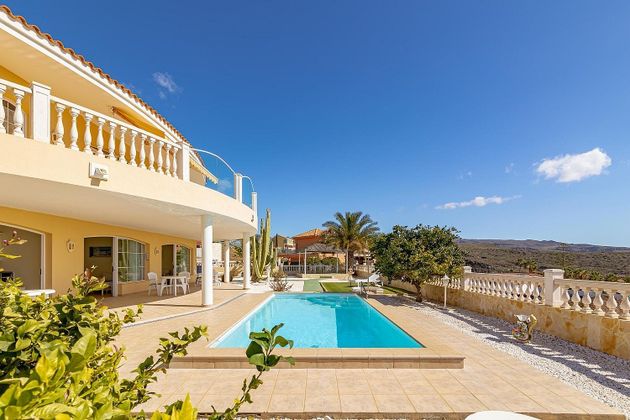 Foto 2 de Chalet en venta en El Tablero - El Salobre de 7 habitaciones con terraza y piscina