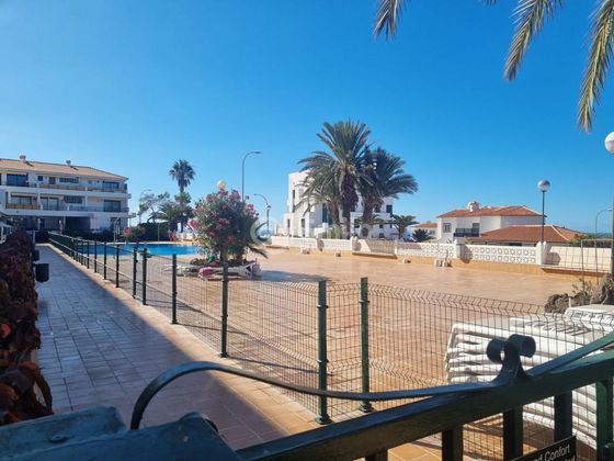 Foto 1 de Local en venda a Alcalá amb piscina