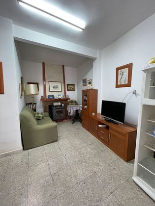 Foto 1 de Casa en venda a calle Cuatro Esquinas de 6 habitacions amb terrassa i calefacció