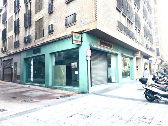 Foto 1 de Alquiler de local en calle César Augusto de 150 m²