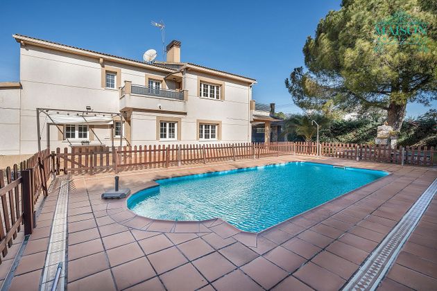 Foto 1 de Xalet en venda a Uceda de 7 habitacions amb terrassa i piscina