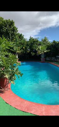 Foto 1 de Xalet en venda a calle Buzanada de 6 habitacions amb terrassa i piscina
