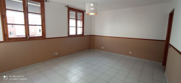 Foto 2 de Piso en venta en Juan XXIII-Santidad de 3 habitaciones con garaje
