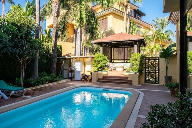 Foto 1 de Casa en lloguer a calle Ventura del Mar de 3 habitacions amb terrassa i piscina