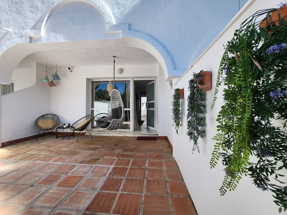 Foto 2 de Venta de casa en Cabo Pino - Reserva de Marbella de 2 habitaciones con terraza y piscina