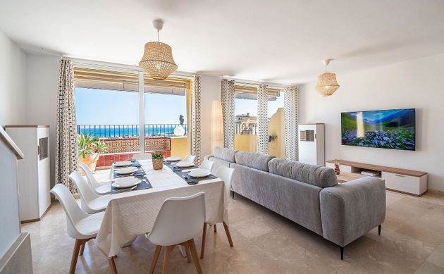 Foto 1 de Àtic en venda a calle Resinera Voladilla de 4 habitacions amb terrassa i piscina
