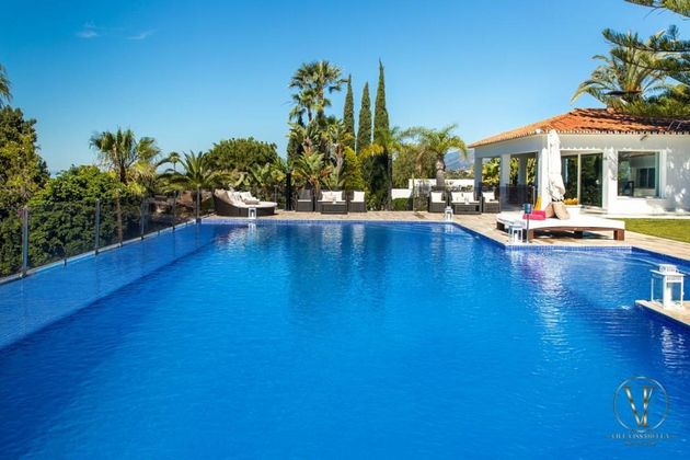 Foto 2 de Xalet en venda a Elviria de 8 habitacions amb terrassa i piscina