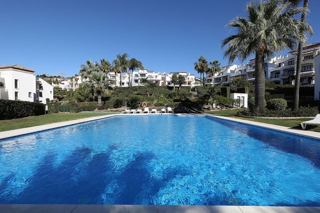Foto 2 de Pis en venda a Benahavís de 3 habitacions amb terrassa i piscina