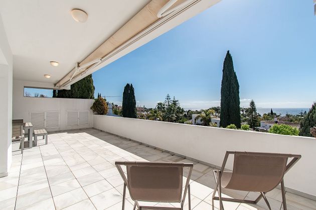Foto 2 de Àtic en lloguer a calle De Levante de 2 habitacions amb terrassa i piscina