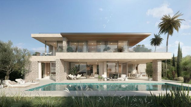 Foto 1 de Xalet en venda a Elviria de 6 habitacions amb terrassa i piscina