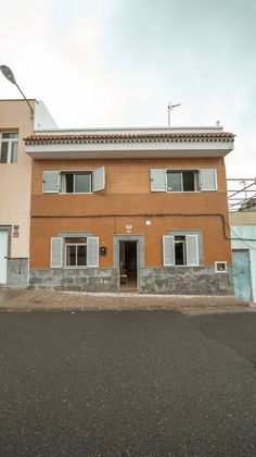 Foto 1 de Casa adosada en venta en calle Lomo del Calvario de 4 habitaciones con terraza y balcón