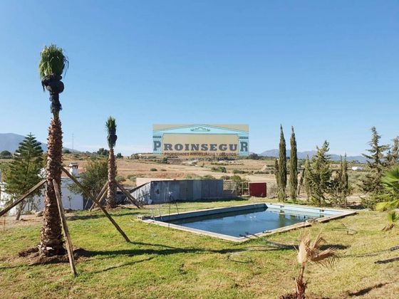 Foto 2 de Casa rural en venda a Cártama de 1 habitació amb piscina