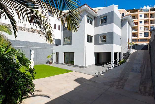 Foto 2 de Xalet en venda a calle Pintor Ribera de 3 habitacions amb terrassa i garatge