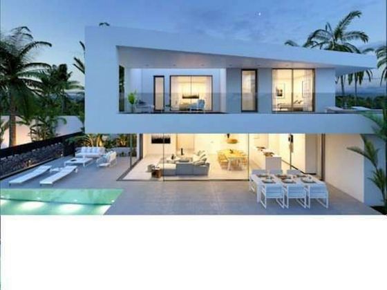 Foto 1 de Casa en venda a Chío - Chiguergue de 4 habitacions amb piscina i jardí