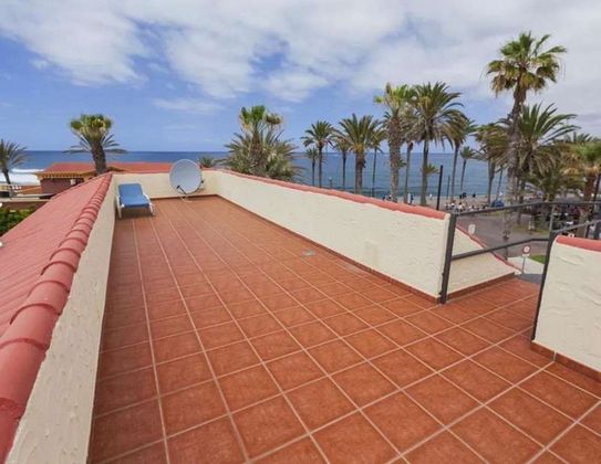 Foto 1 de Venta de casa en Los Cristianos - Playa de las Américas de 4 habitaciones con terraza y muebles