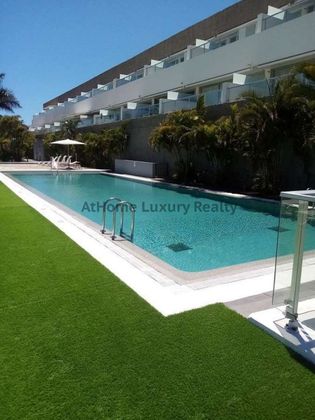 Foto 1 de Àtic en venda a Costa Adeje de 2 habitacions amb terrassa i piscina