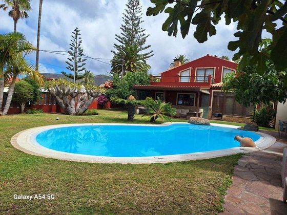 Foto 2 de Casa en venta en Tegueste de 4 habitaciones con terraza y piscina