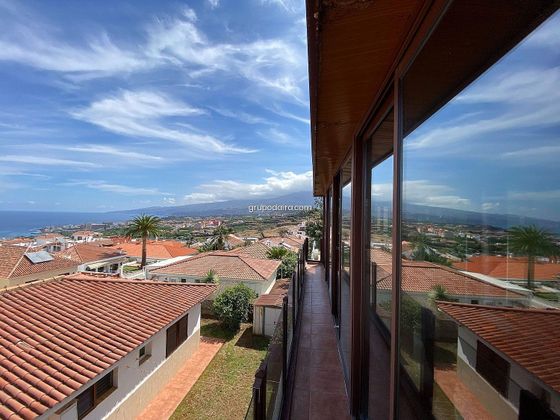 Foto 1 de Xalet en venda a Longuera-Toscal de 4 habitacions amb terrassa i jardí