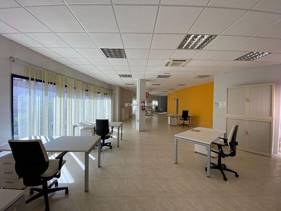 Foto 2 de Oficina en venda a La Salle - Cuatro Torres amb aire acondicionat