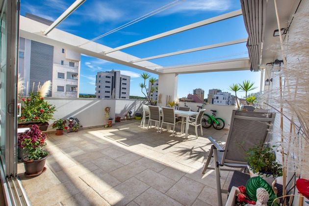 Foto 1 de Àtic en venda a Puerto Deportivo de 4 habitacions amb terrassa i piscina