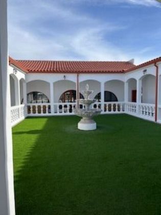 Foto 1 de Casa en venda a avenida De Estados Unidos de 1 habitació amb terrassa i piscina