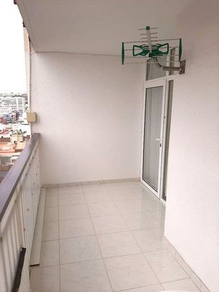 Foto 2 de Venta de piso en calle Concepción Arenal de 2 habitaciones con terraza y ascensor