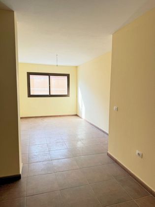 Foto 2 de Piso en venta en paseo De Los Espinos de 3 habitaciones con garaje