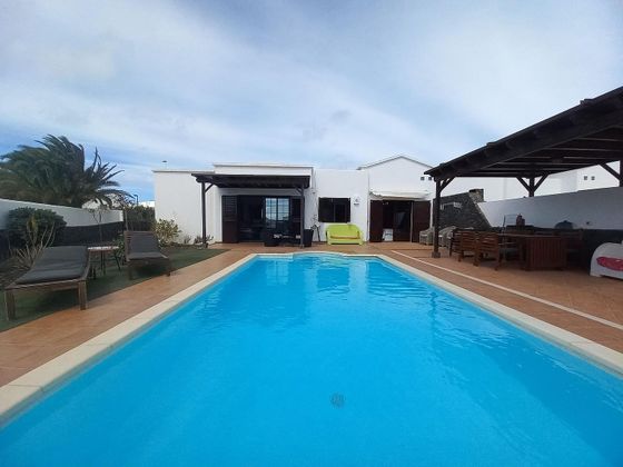 Foto 2 de Casa en venda a Playa Blanca de 3 habitacions amb terrassa i piscina