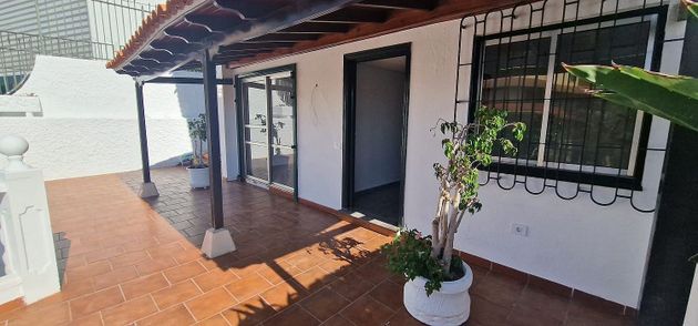 Foto 2 de Casa en venda a Vistabella de 5 habitacions amb terrassa i garatge