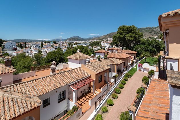 Foto 2 de Ático en venta en Nueva Nerja - Burriana de 2 habitaciones con terraza y piscina