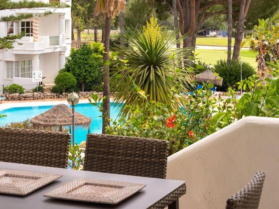Foto 2 de Piso en venta en Mijas Golf de 2 habitaciones con terraza y piscina