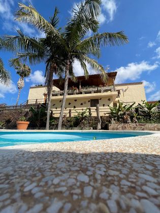 Foto 1 de Xalet en venda a carretera De la Calzada de 5 habitacions amb terrassa i piscina