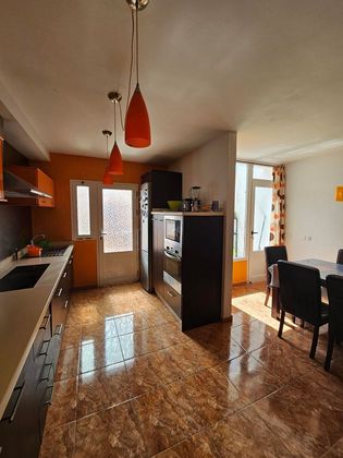 Foto 2 de Venta de piso en calle La Cuartilla de 3 habitaciones con terraza y garaje