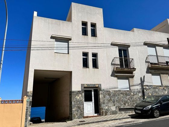 Foto 2 de Edifici en venda a calle La Guancha de 1053 m²