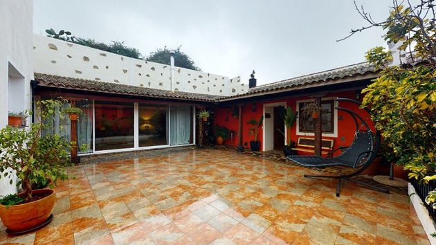 Foto 2 de Chalet en venta en calle De Corormoto de 4 habitaciones con terraza y piscina